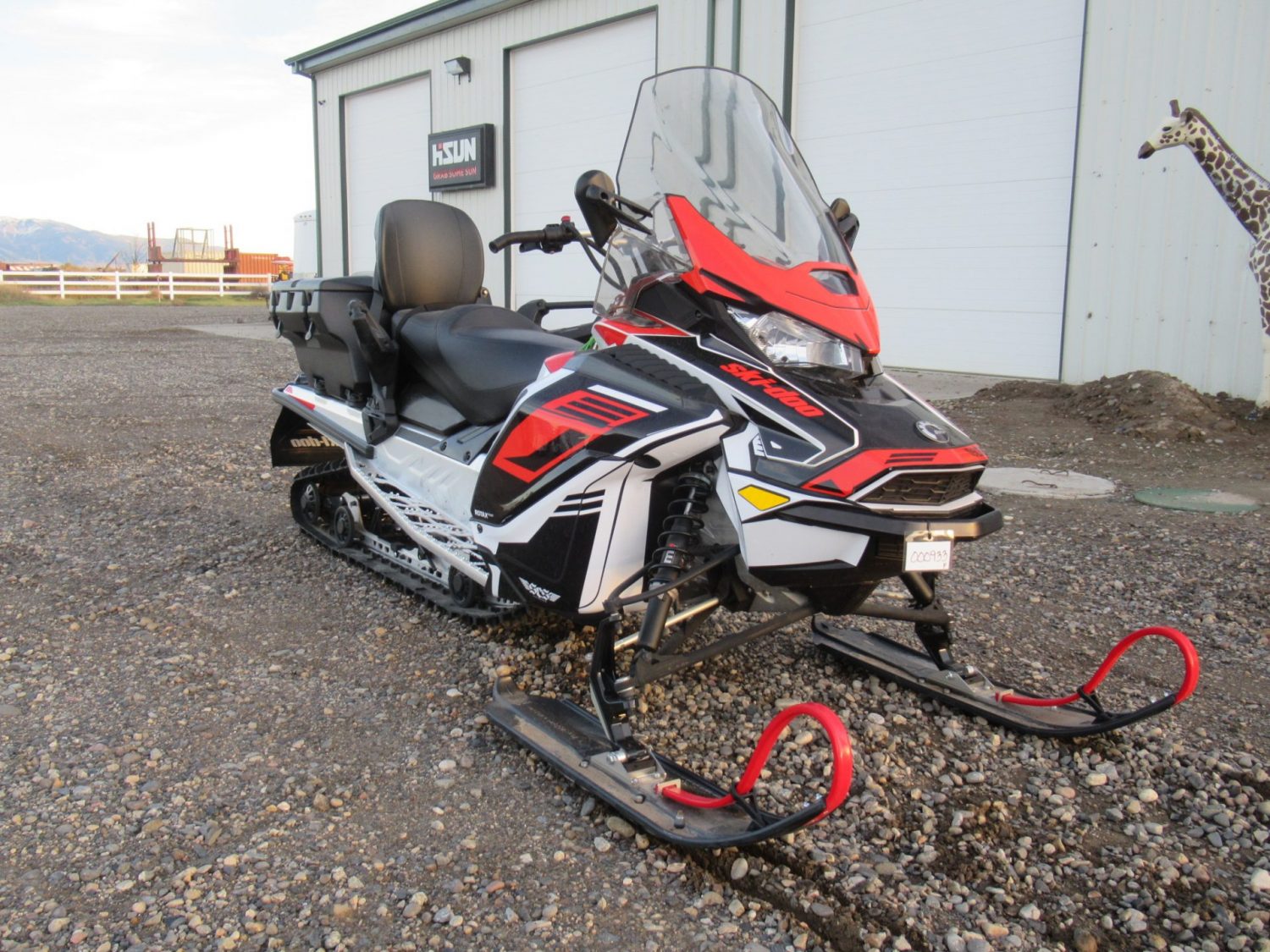 2021 Ski-Doo Expedition 900 Sport ES 154″x1.5″ *$196/Month OAC $0 Down* *160 Miles!*