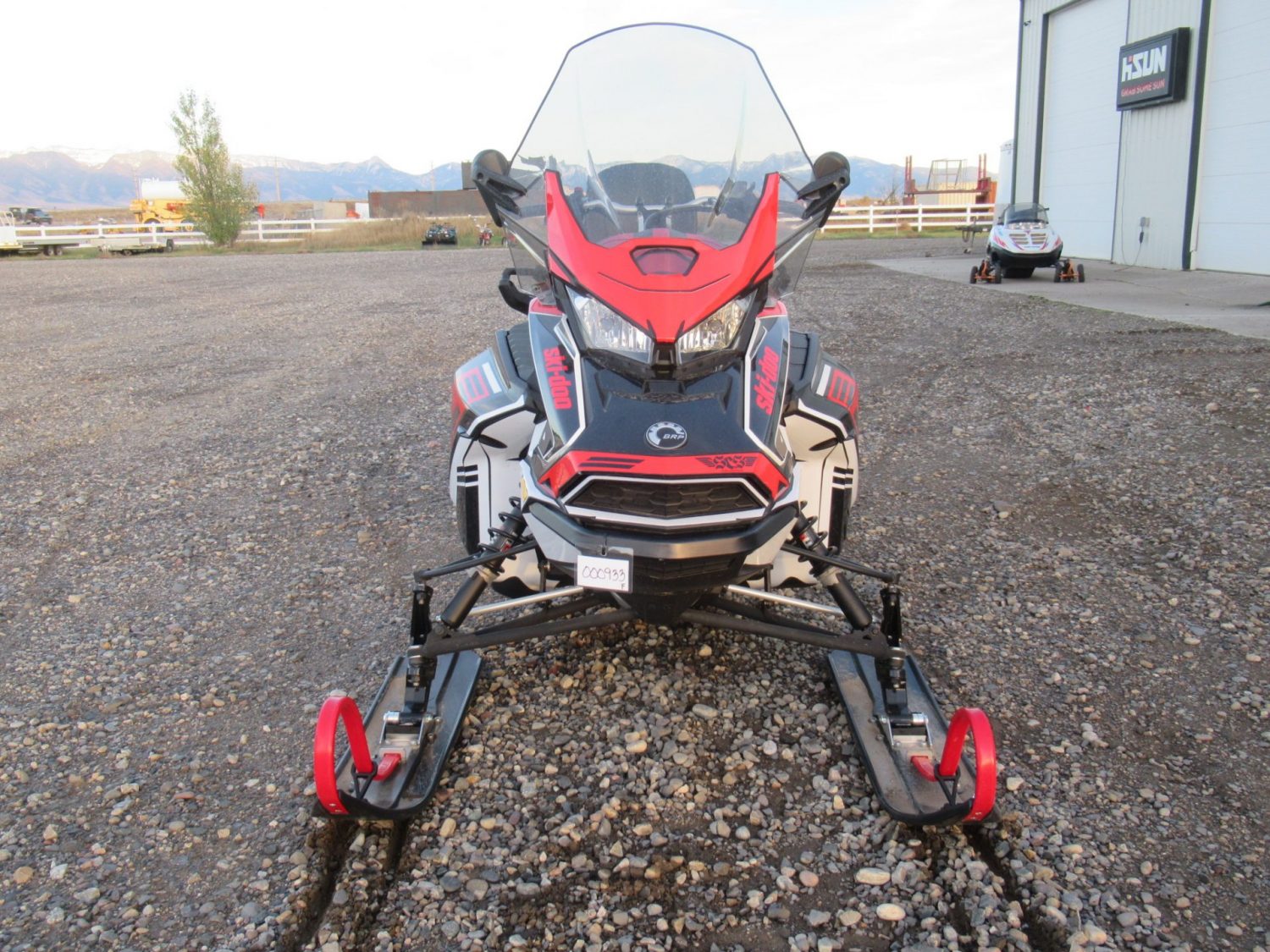 2021 Ski-Doo Expedition 900 Sport ES 154″x1.5″ *$196/Month OAC $0 Down* *160 Miles!*