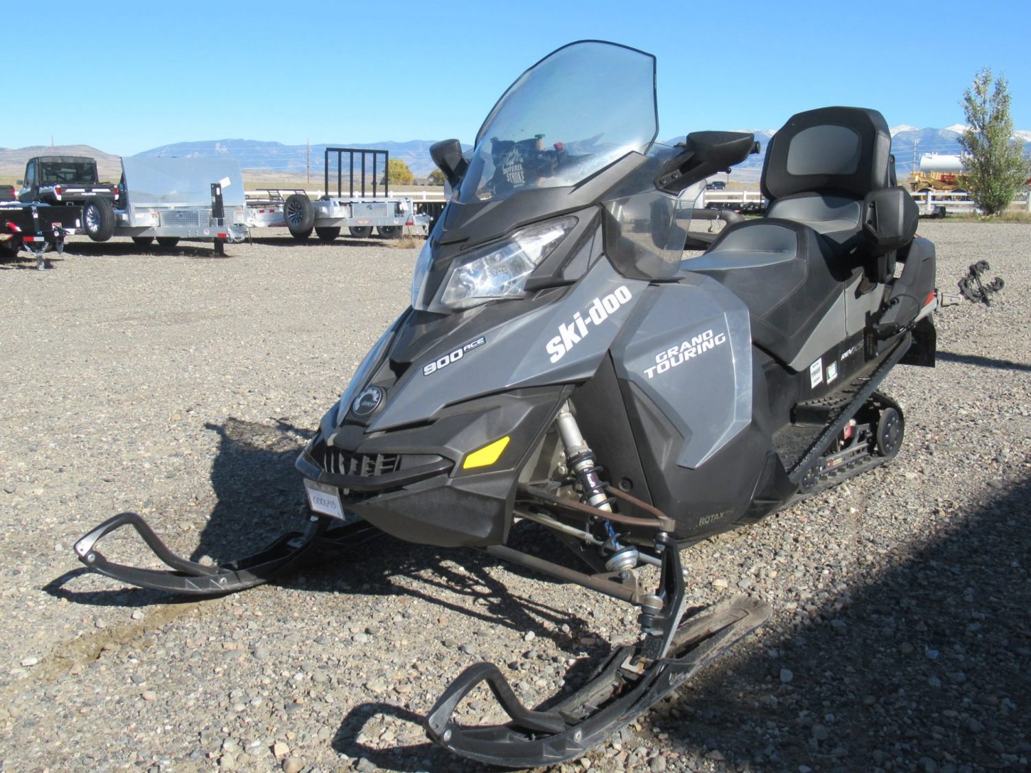 2016 Ski-Doo Grand Touring 900 Ace Rev XS 137″x1″ *$88/Month OAC $0 Down*