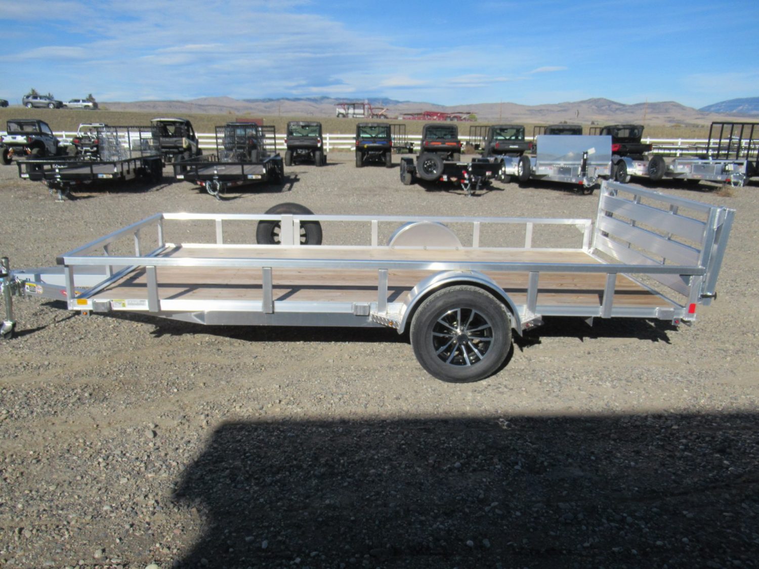 *NEW* 2025 H&H 82″x14′ Aluminum Railside 3k *$94/Month OAC $0 Down*