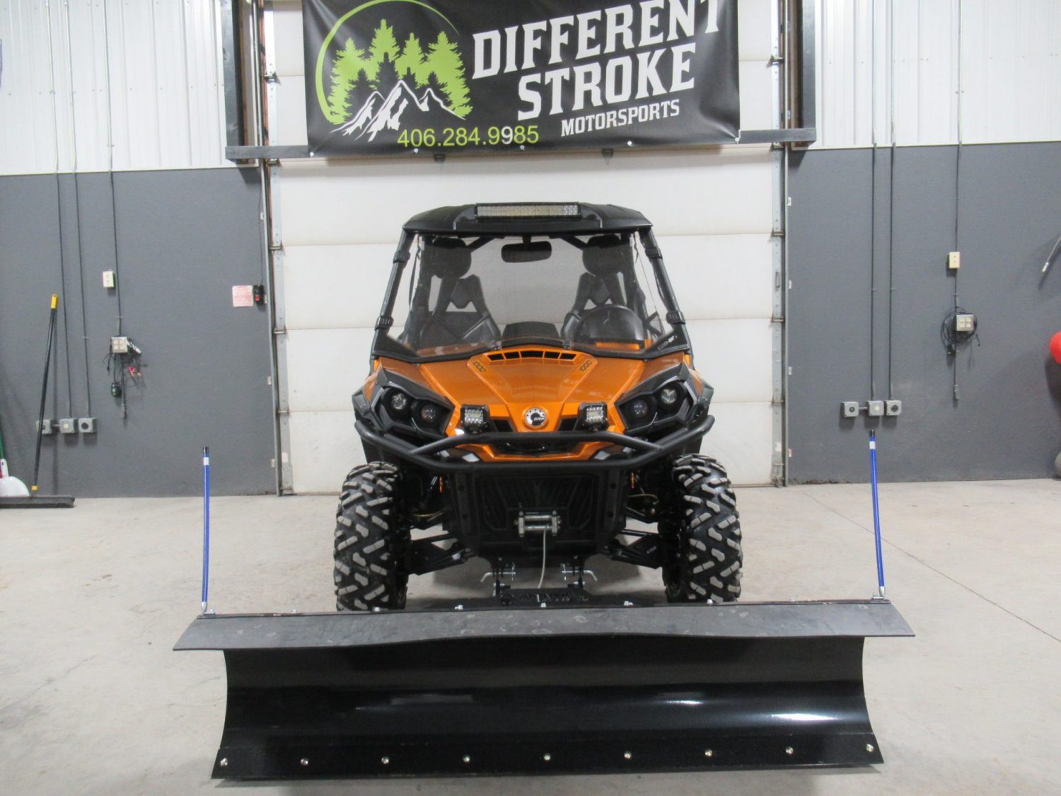 2016 Can-Am Commander 1000 Limited *GPS & Air Ride Suspension* *$235/Month OAC $0 Down*