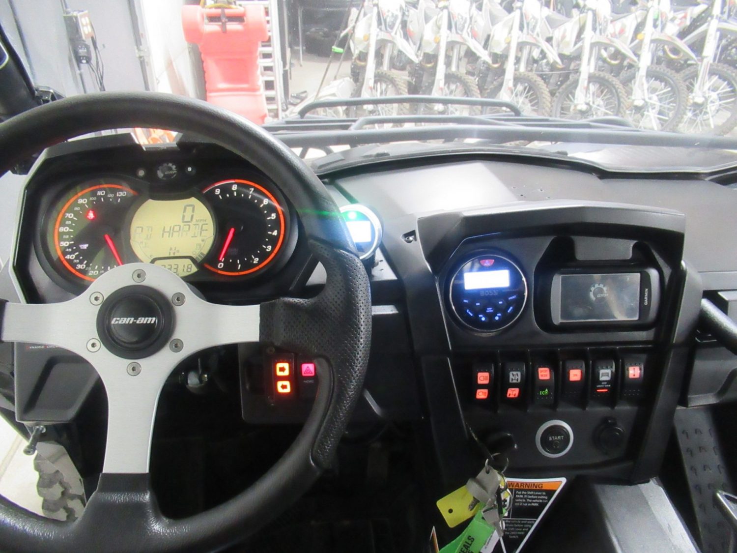 2019 Can-Am Commander Max 1000R Limited *$324/Month OAC $0 Down* *Long Travel Kit* *Street Legal*