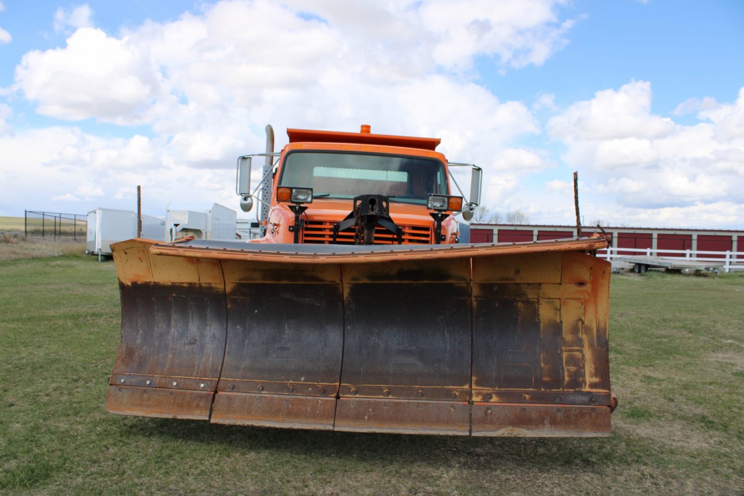 2000 International 4900 Plow Truck *75,379 Miles!*