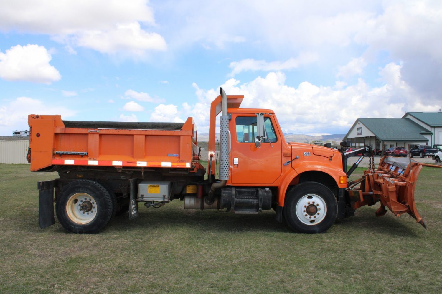 2000 International 4900 Plow Truck *75,379 Miles!*