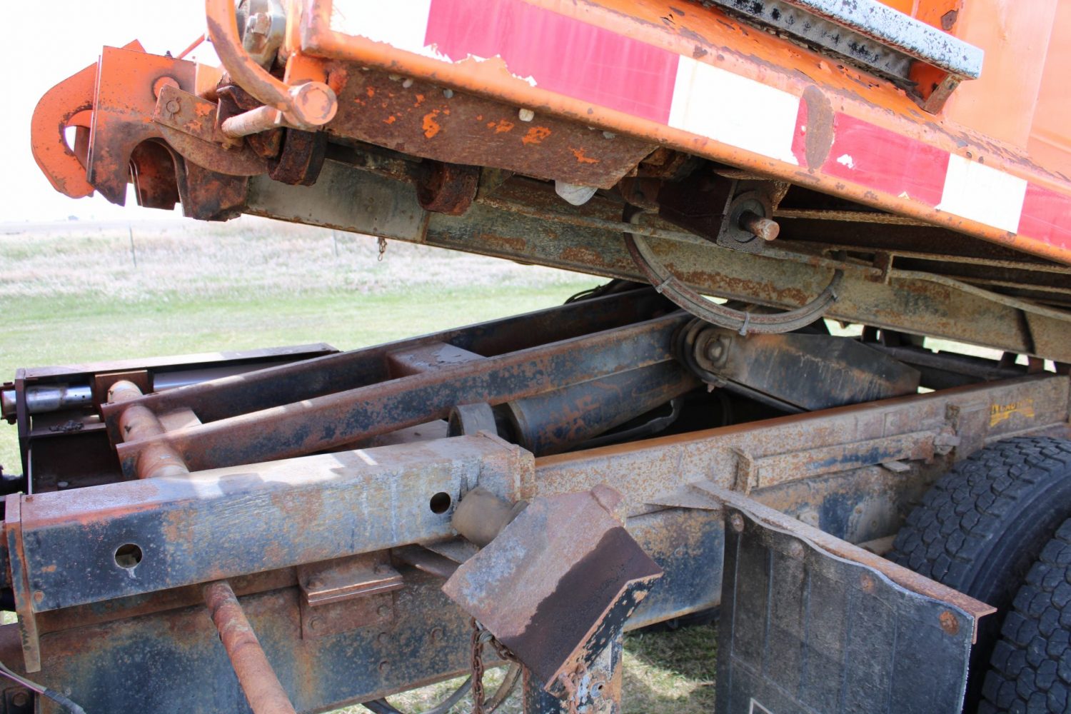 2000 International 4900 Plow Truck *75,379 Miles!*
