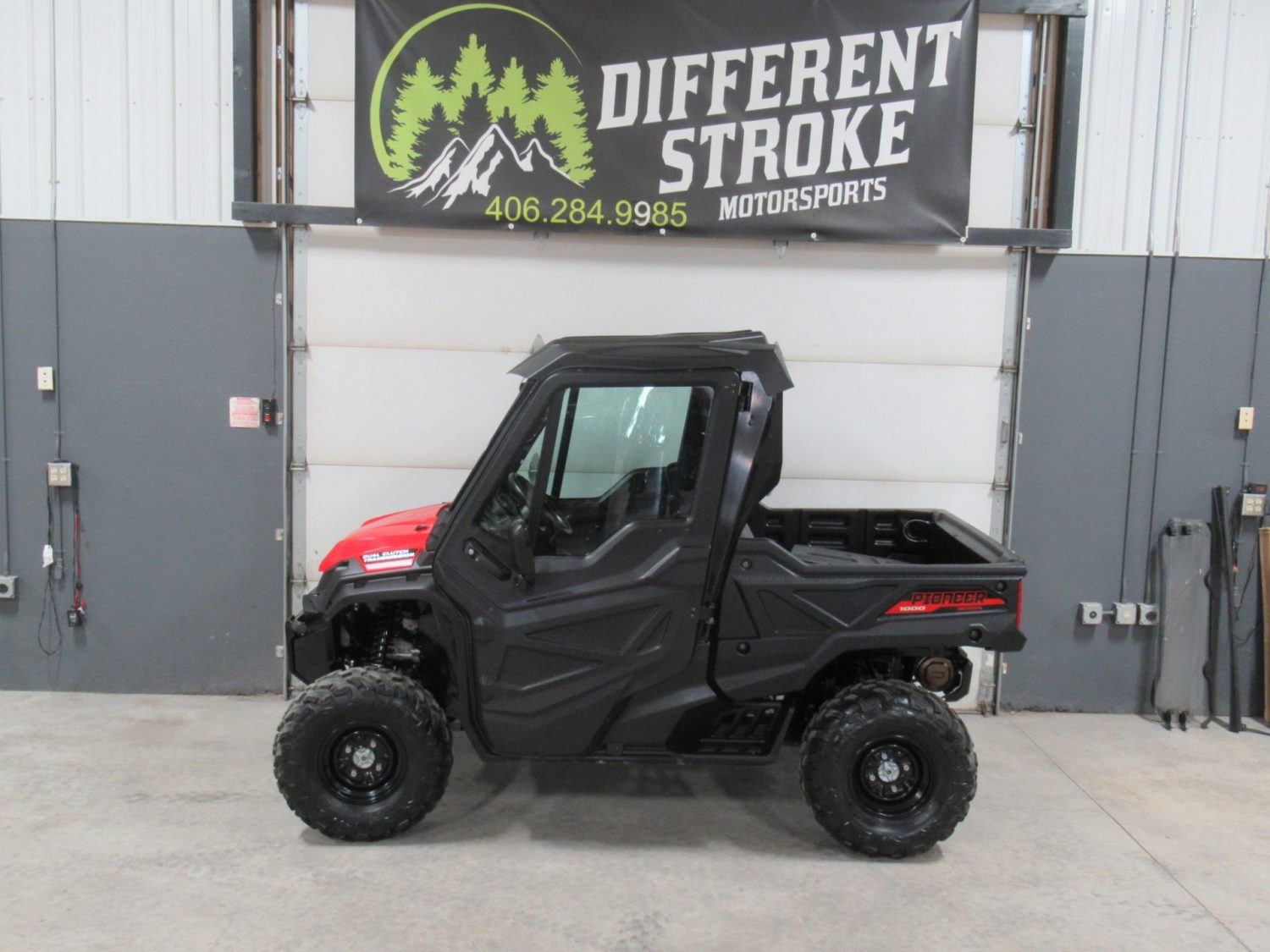 2021 honda Pioneer 1000 Deluxe $343/Month OAC $0/Down!!!