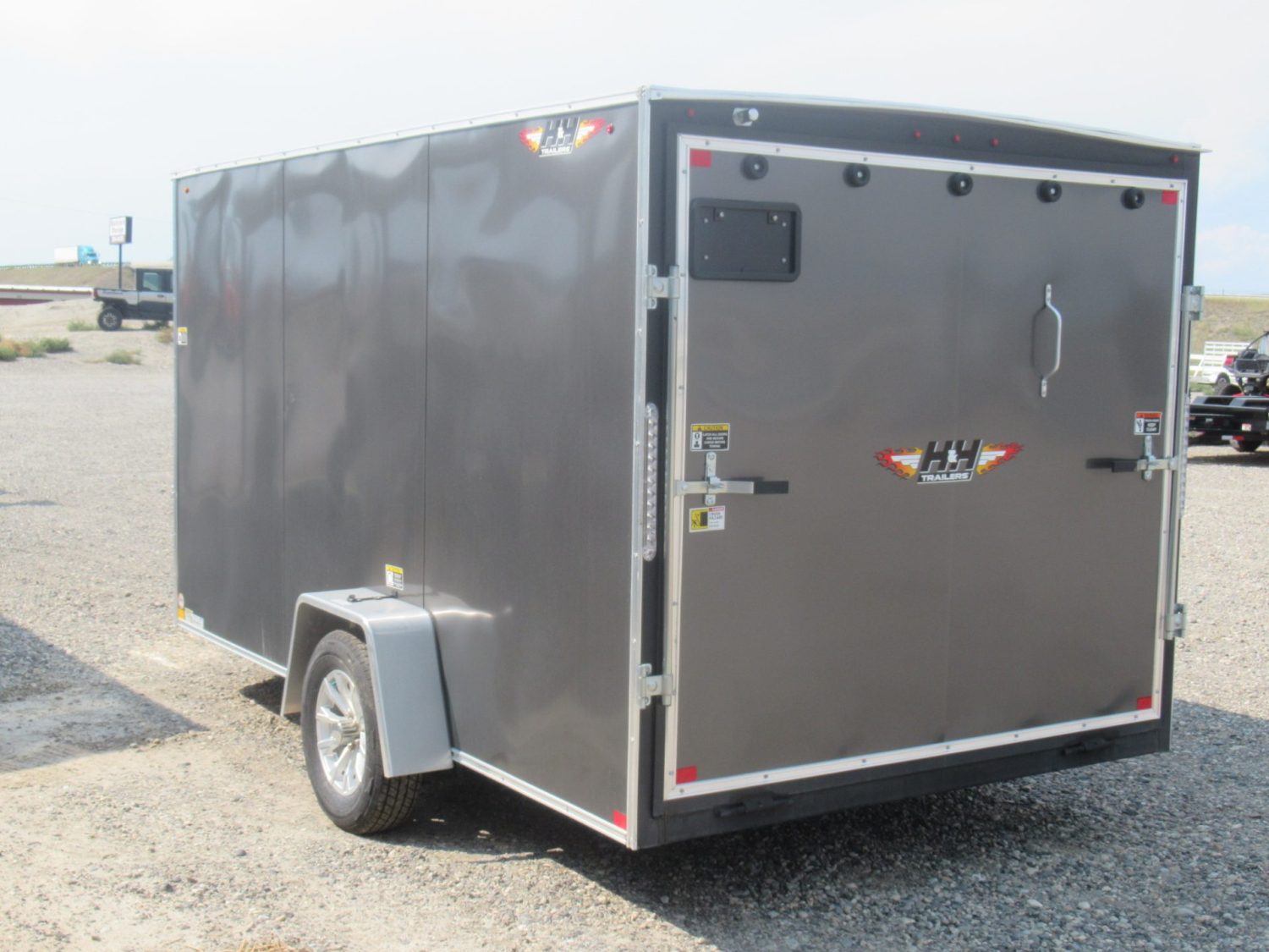 2026 H&H 84″x12′ Flat Top V-Nose Enclosed *$167/Month OAC $0/Down*