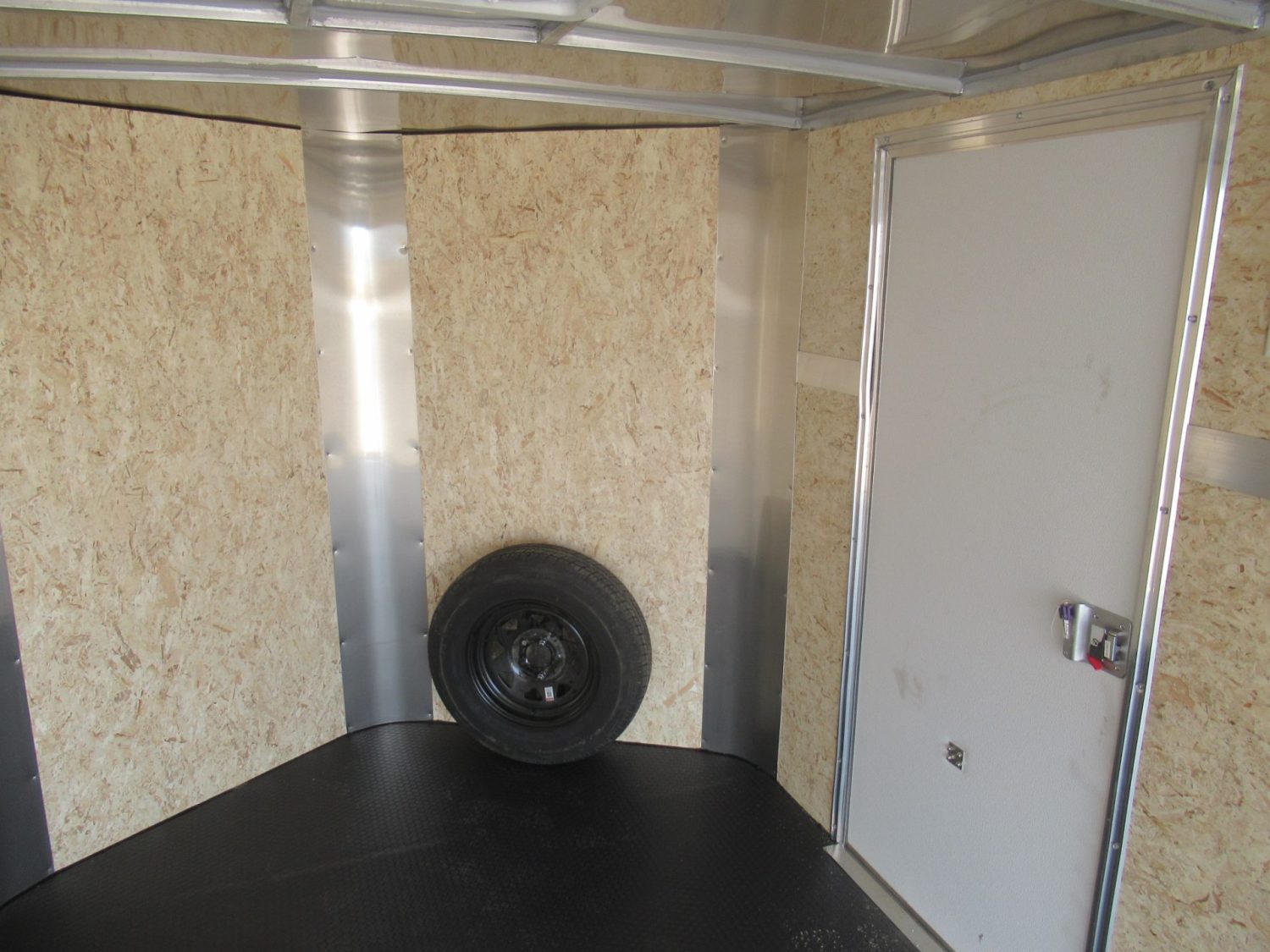 2026 H&H 84″x12′ Flat Top V-Nose Enclosed *$167/Month OAC $0/Down*