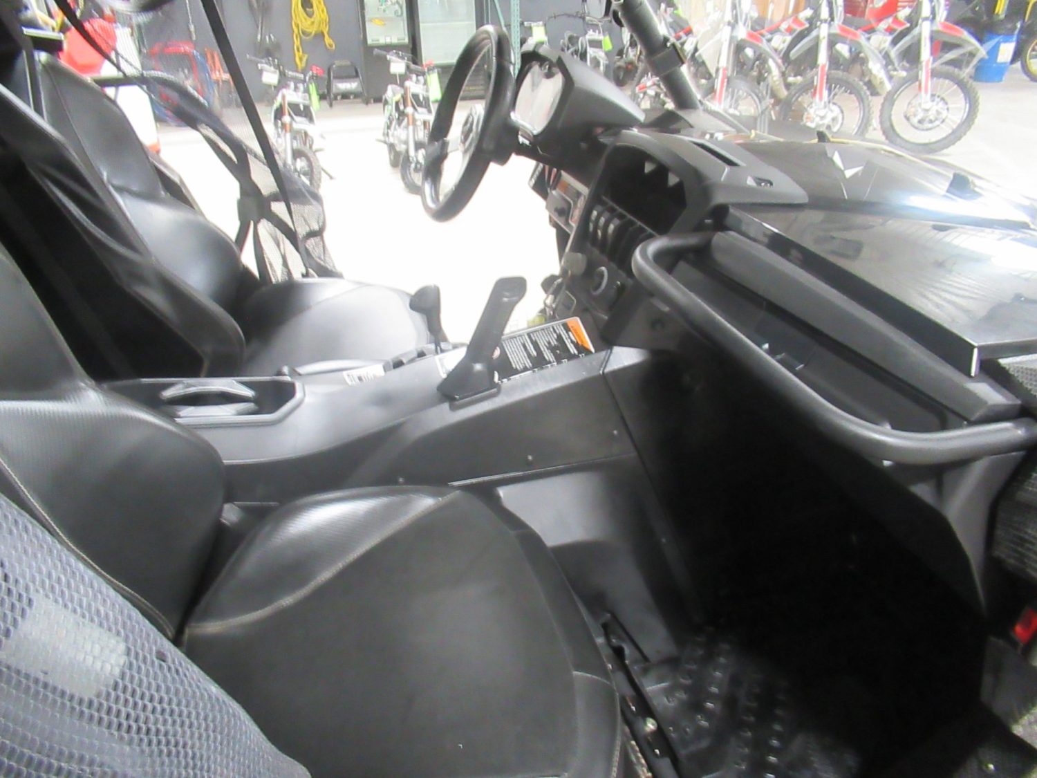 2013 Can-Am Commander 1000-XT LOW MILES!!!