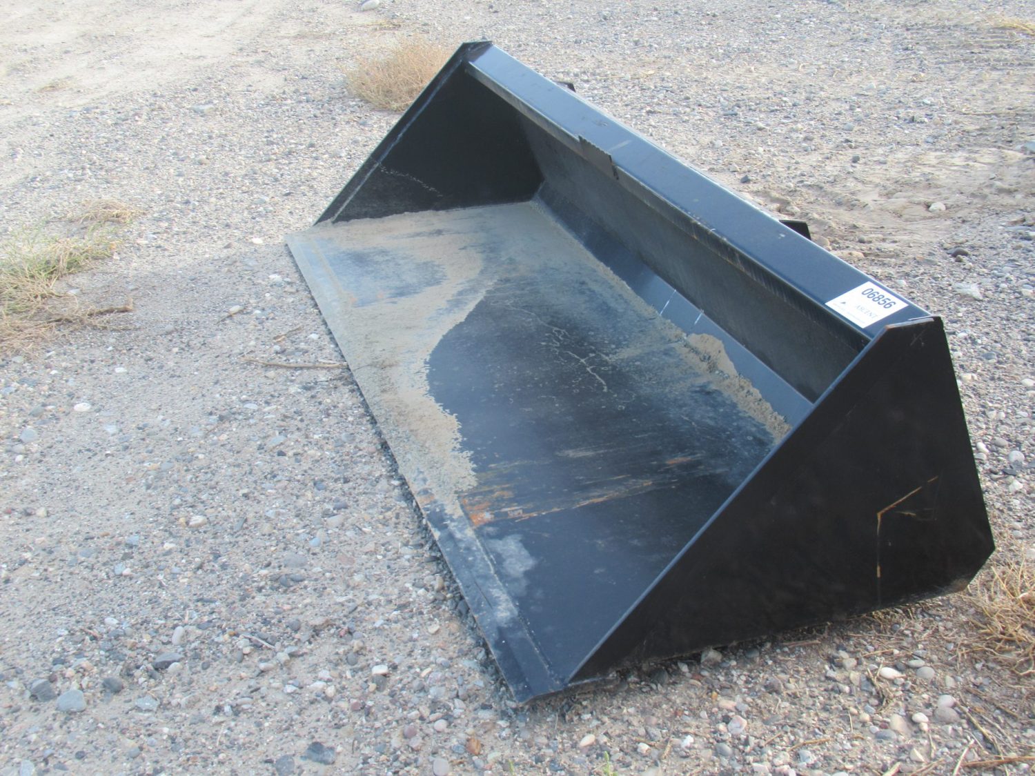 New 78″ & 84″ Smooth Lip Low Profile Skid Steer Buckets