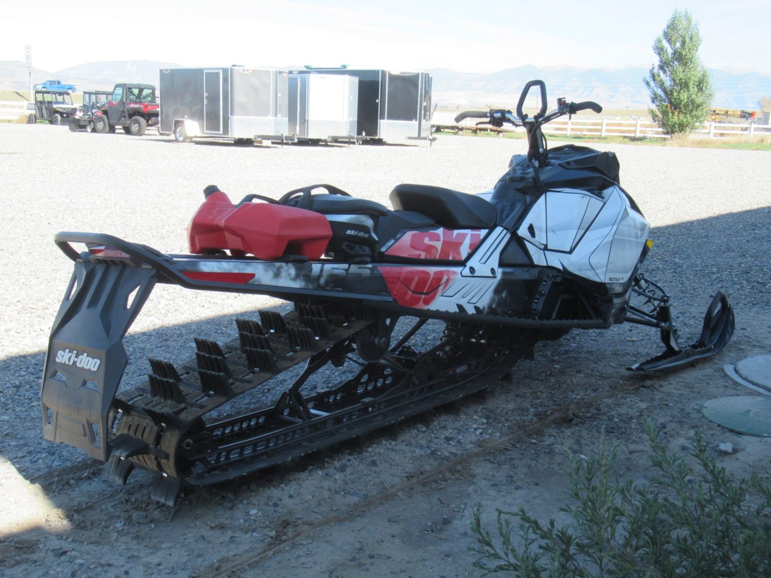 2018 Ski-Doo Summit 850 SP-Electric Start 165x3Single Owner**New Engine!!!