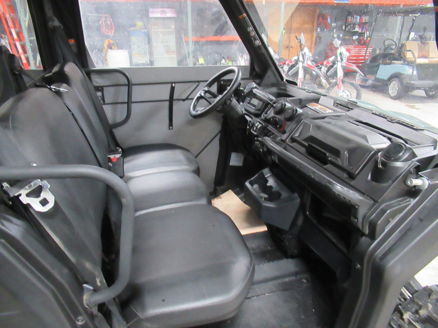 2022 Can-Am Defender Max-DPS-HD9 W/Tracks $438/Month OAC $0/Down!!! Warranty Available!!!